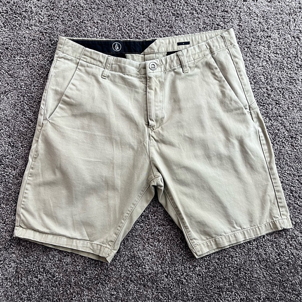 Volcom Khaki Shorts mens size 34